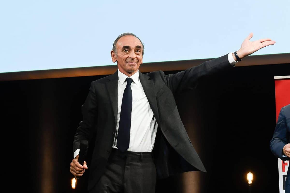 Eric Zemmour lance son parti politique, une candidature à craindre pour Macron ?