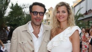Nicolas Bedos et Pauline Desmonts s’affichent fièrement l’un au bras de l’autre !