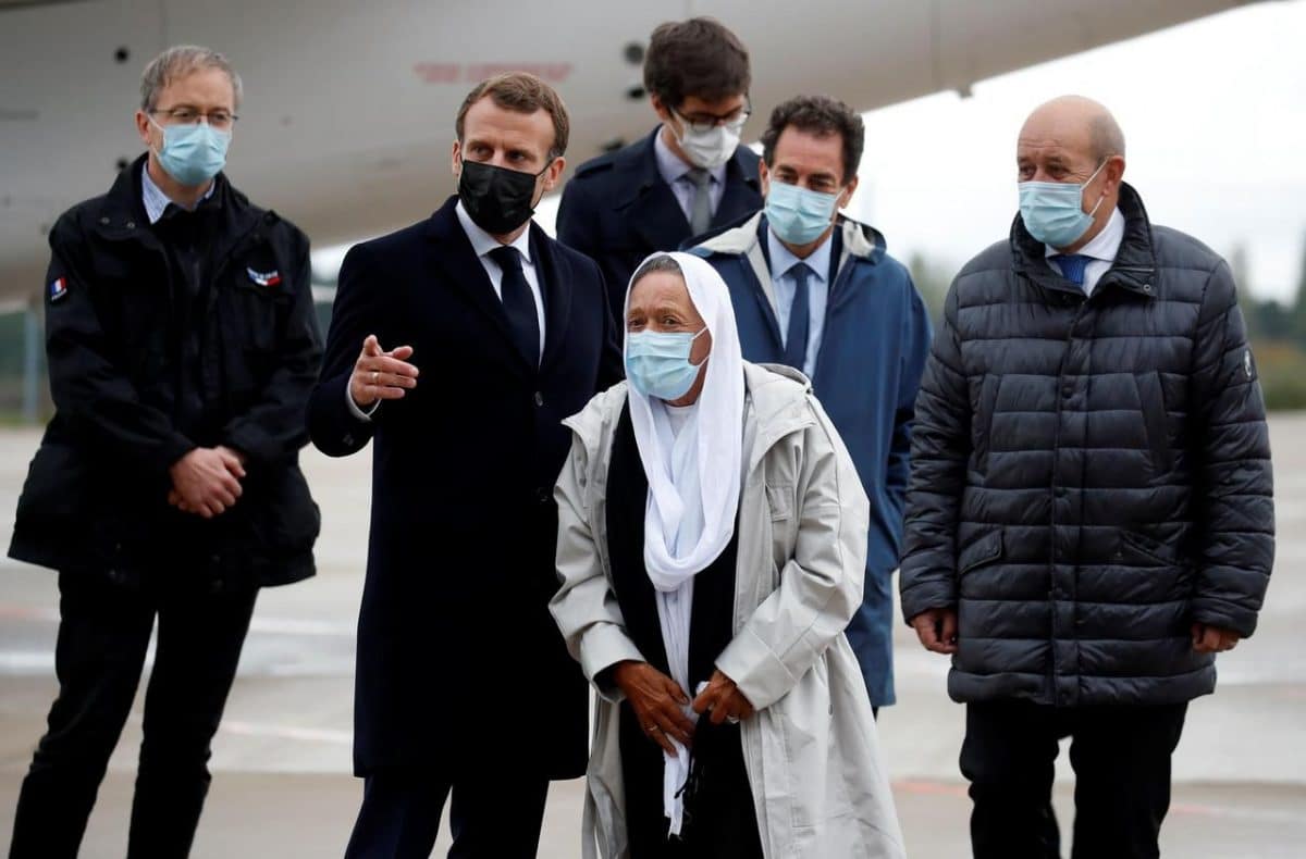 Diplomatie : Sophie Petronin de retour en France, un jeu de fin de mandat ?