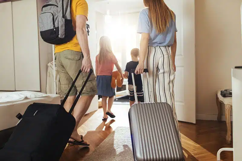 Partir en vacances les règles à suivre pour sécuriser sa maison